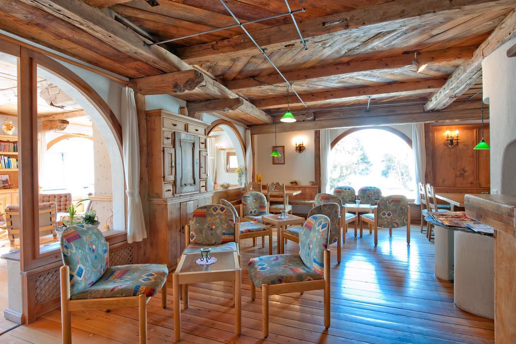 Hotel Chesa Grischa Sils Baselgia Екстериор снимка