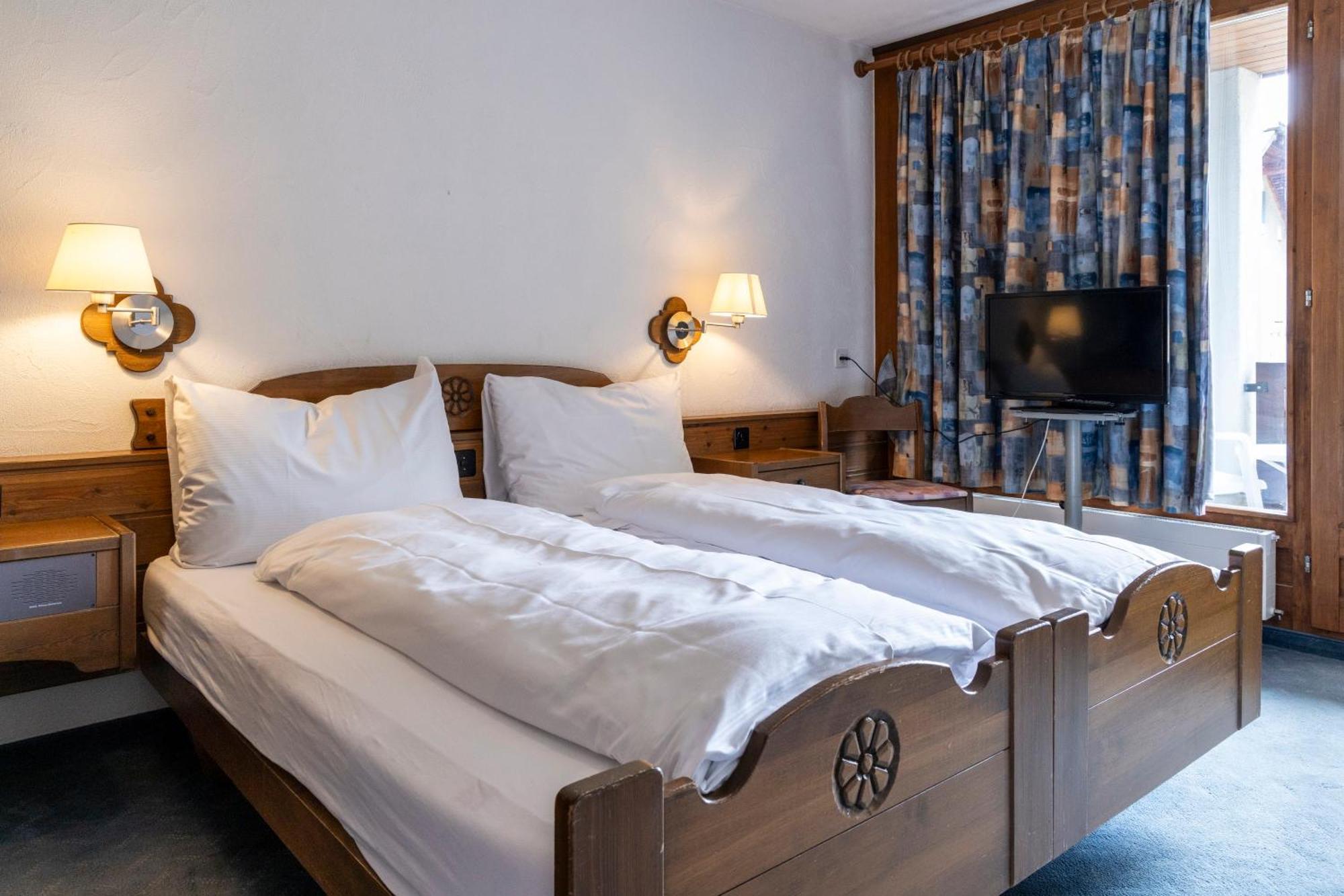 Hotel Chesa Grischa Sils Baselgia Екстериор снимка